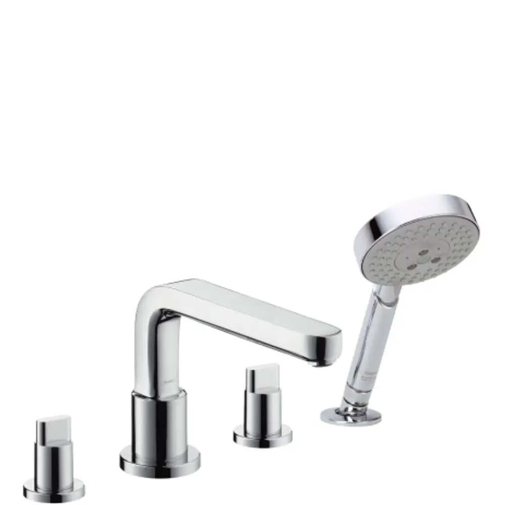 Hansgrohe Wannenrandarmatur in Chrom mit einem langen Auslauf und zwei Bediengriffen für die Regulierung von Wasser und Temperatur. Dusche mit Handbrause als Zusatz.